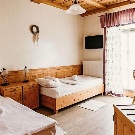 Bed and Breakfast Kakukk Vendéglő Panzió à Bánd Extérieur photo